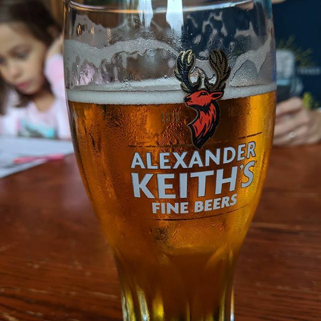 RSynister's tweet photo. Morning beer. https://t.co/URFwmAHgm0 https://t.co/aXaUdGOQCg