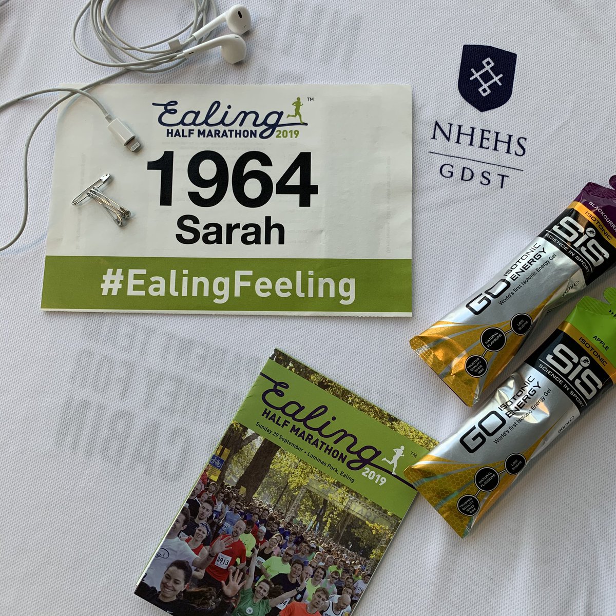 SarahBennettCo's tweet photo. Who else has the #EalingFeeling after watching the speedy Mini Milers today?
✅ Kit all ready for tomorrow’s #EalingHalf running with @nhehs for @LogCabinE! 
Give our team a cheer or👋 if you spot us running in our lovely kit from @imprimefe. 🏃‍♀️ 🏃‍♂️ 
https://t.co/vdItu8bTy1 https://t.co/TgPvuDLf2j