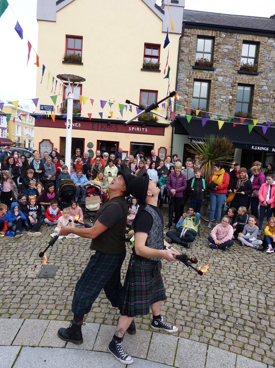 Streetwise_Ltd's tweet photo. Jim and Dr Nick at @clifdenarts festival! Brilliant crowd at a brilliant event! #clifden #circus https://t.co/vFveIT1c51