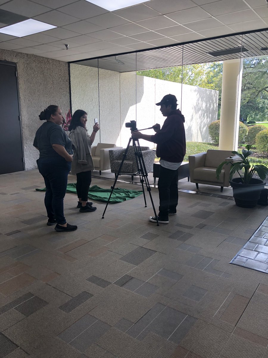 DigitalGal3's tweet image. Can’t wait to see the student films!! #studentdriven #studentvoice #creativity #studentfilms @AldineTV @AldineISD @MrCtechme @awillery @jpbigboy @tdavis_aldine @DLSMrL @BlansonCTEHS @Aldine9_AISD