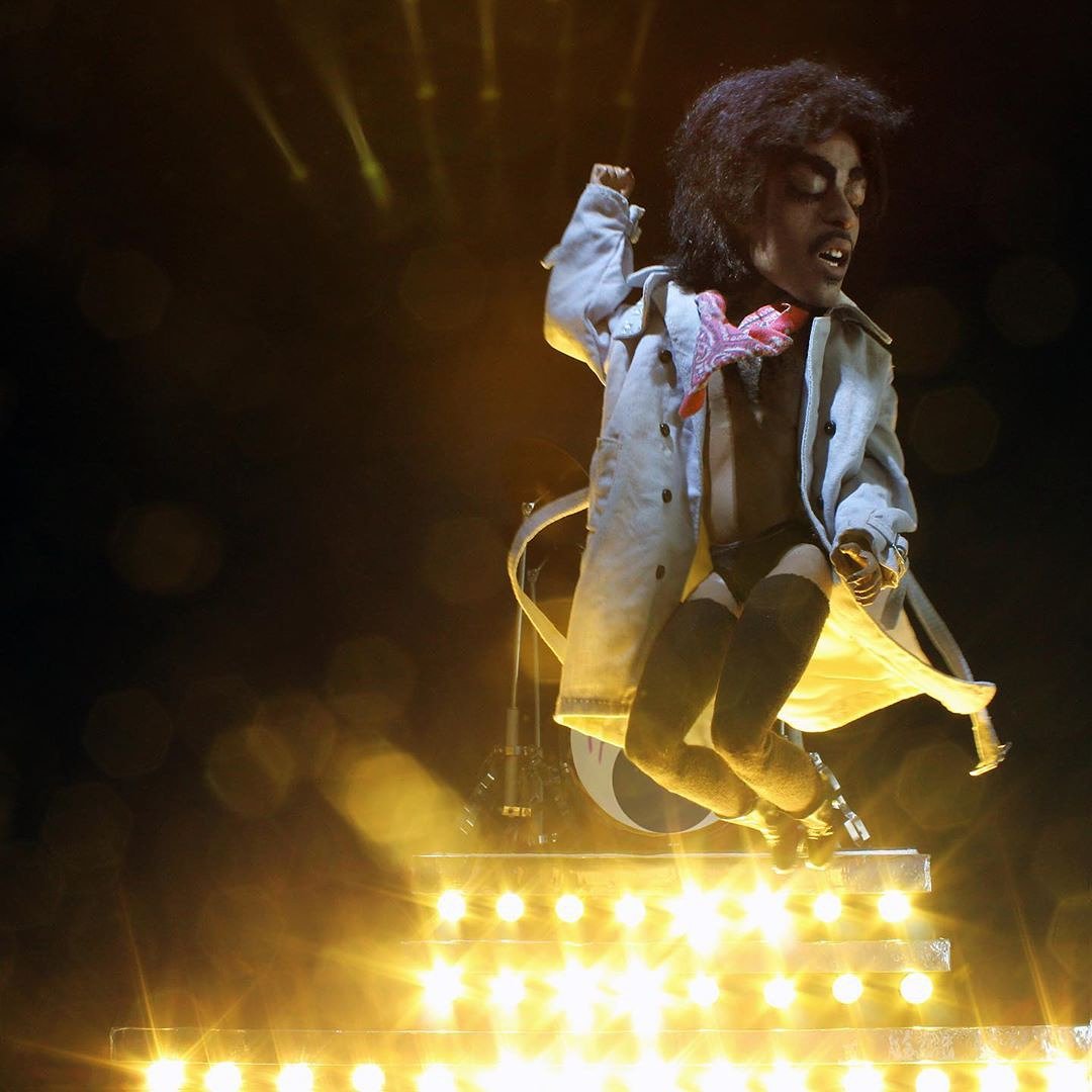 princeundeleted's tweet photo. It's #LPPSaturday ~ Let's celebrate the #Genius of #Prince 'til the world stops spinning ~ Inspiration: 'Dirty Mind' and 'Uptown' video shoots
•
Do you love #LPP? Prove it! Join the club! Help power the project (and get COOL STUFF) by joining #ClubLPP https://t.co/UesZaz5bag https://t.co/h5WHk1ULAi