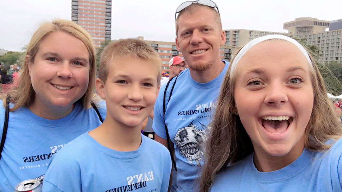 MonicaDMcKinley's tweet photo. JDRF One Walk!
#EansDefenders #JDRF #JDRFKC #JDRFOneWalk #JDRFOneWalkKC #T1D #T1Diabetes #Type1Diabetes #TypeOneDiabetes #TypeOne #typeonelife #T1Dlife #T1Dwarrior #t1dawareness #ThisIsT1D #TeamEan https://t.co/IiYb1Lhe9e
