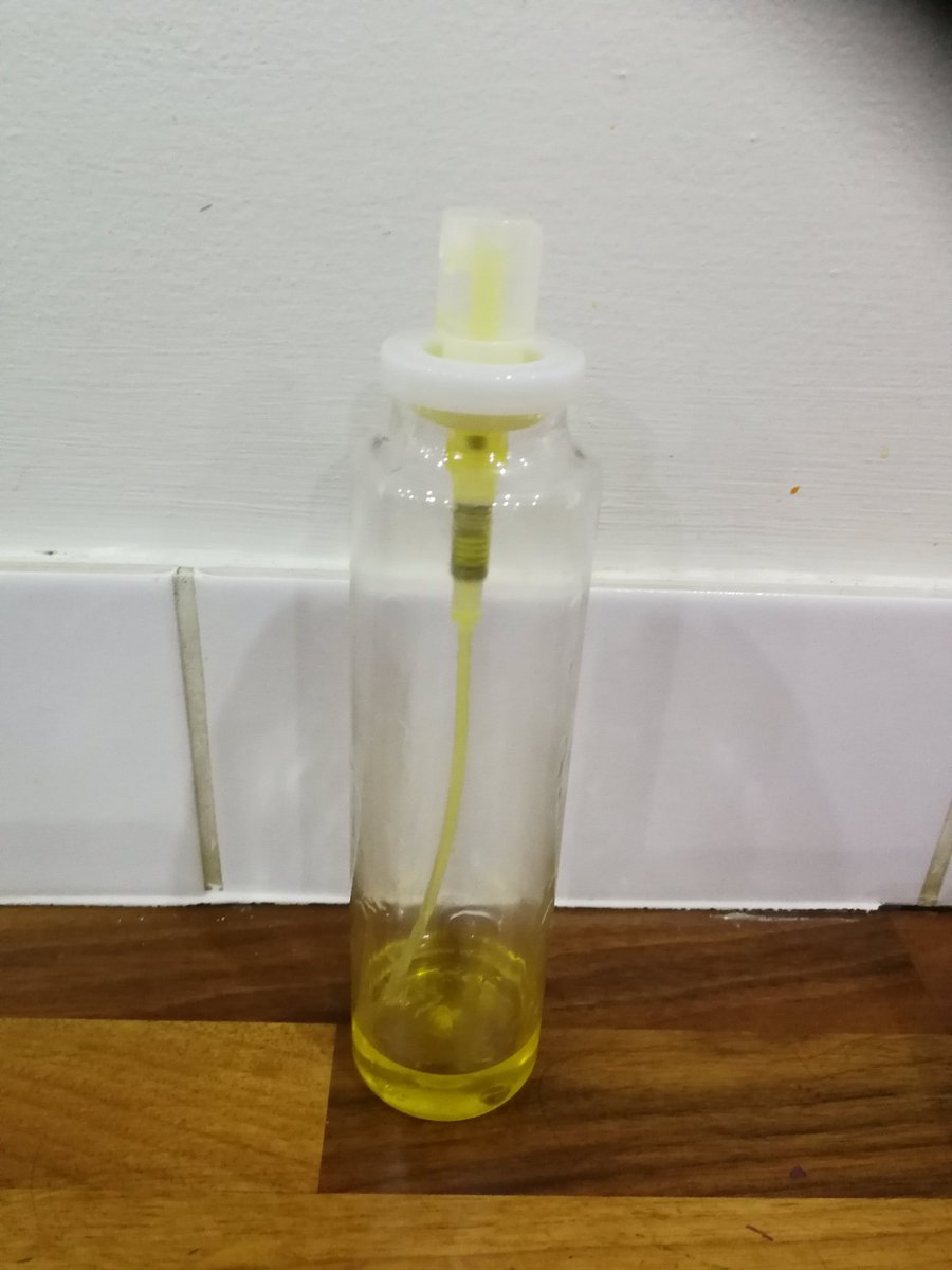 Really disappointed that this olive oil spray isn't reusable <a href="/sainsburys/">Sainsbury's</a> have tried so hard to get it open so we could refill it. Am I missing something?  #SingleUsePlastic #sainsburys
