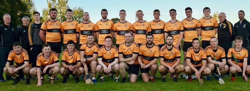 clonlaragaaclub's tweet photo. Massively proud of @clonlaragaaclub Junior As who defeated @KilmaleyGAA in the #Clare county final today by 2-20 to 1-8 💛🖤 Commiserations to our opponents; we are sure to meet again💙💪🏻
#hurling
#clubisfamily
#upClon
#countychampions
#backourbiggerboys
#thesearethegooddays https://t.co/BQylv9p1ZR