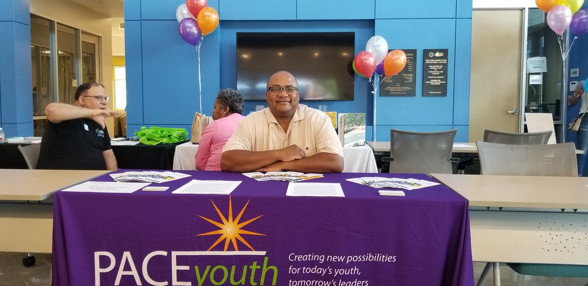 StevenLHolloway's tweet photo. PACE CEO Steven Holloway at the SER's Anniversary Event. Thanks Damion Walker for inviting me to share PACE with your community .
https://t.co/UocnoxM6EG https://t.co/iAh8bqx796