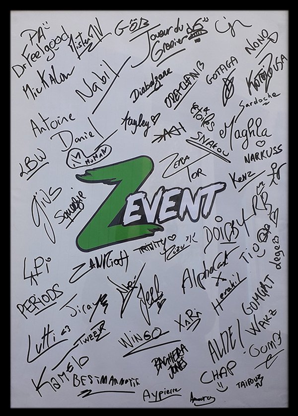 LapiTV's tweet image. Il y a une semaine, on battait un record sur @Twitch en récoltant plus de 3,5 millions d'euros pour l'@institutpasteur avec les potes du #ZEVENT2019.
Aujourd'hui, c'est l'heure du giveaway : l'affiche signée par les streamers de l'événement !
Go retweeter, le TaS se fera le 05/10