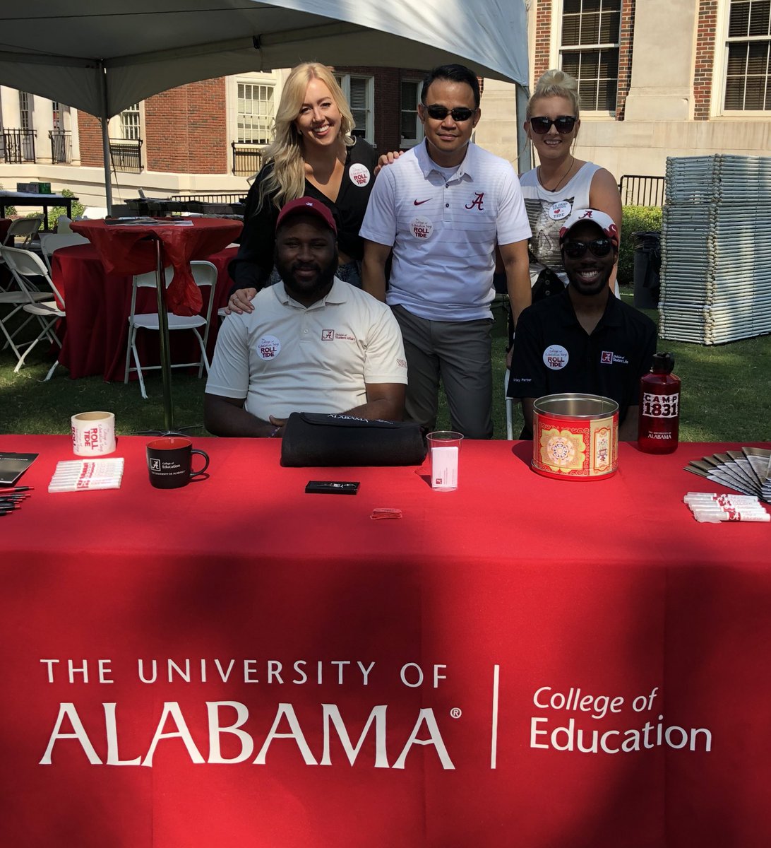 Getting ready for our inaugural @UAELPTS tailgate. Thank you @UAHESA leaders! Y’all rock. @UA_Educator @BamaHigherEd @UAHigherEdExec1