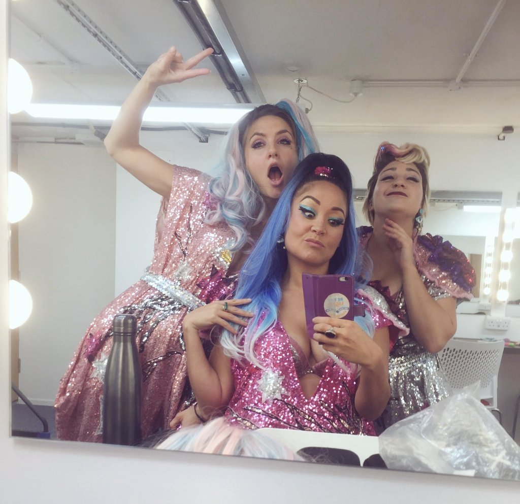 Why? Coz @palomaoakenfold won't tweet it herself:
"guys guess what? Last week I found out my <a href="/edfringe/">Edinburgh Festival Fringe</a> show is transferin to <a href="/sohotheatre/">Soho Theatre</a> in 2020! Woohoo! And tonight I am in <a href="/fringewivesclub/">Fringe Wives Club</a> sell out show <a href="/theatredelishef/">Theatre Deli Sheffield</a>. Finally gettin paid for my eyeliner and my oneliners 💅"