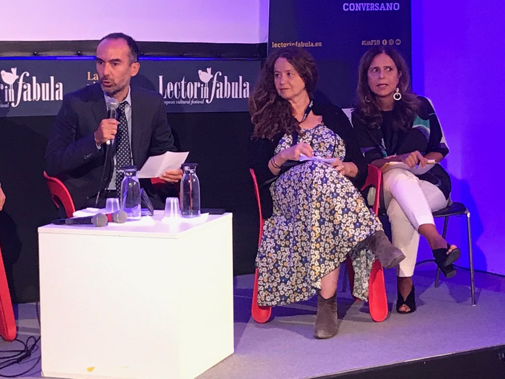 lucisol8's tweet photo. @Assointerpreti #Puglia #LinF19
GLOBALE/LOCALE
LA TV NELLA SOCIETA' CHE CAMBIA. @MariniInterp traduce
Zina Berrahal di TV5Monde per il Maghreb #proterps https://t.co/jHkuBDDFR7