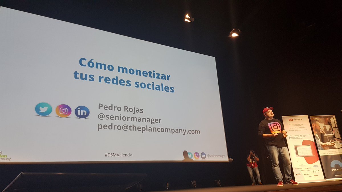 EliaGuardiola's tweet photo. Sigue súper @SeniorManager hablando de monetizar en las #redessociales en #DSMValencia 🔥😎 https://t.co/igI37chQME
