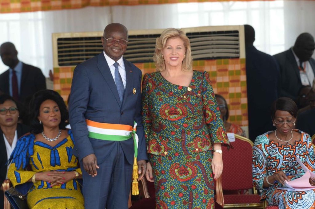 bile_diemeleou's tweet image. Les dons aux femmes des trois départements de notre région par la Première Dame Madame Dominique OUATTARA s’élève à 500 millions de FCFA.                              #VisitedEtat🇨🇮 #Dimbokro #Bocanda #Kouassikouassikro