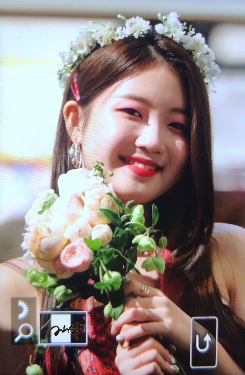 Saturday_MINSEO's tweet photo. 190928 팬사인회 

(﹡ˆ﹀ˆ﹡)♡

#세러데이 #SATURDAY #3rdSingleAlbum #BByong #뿅
 #세러데이뿅
#박민서 #민서 #MINSEO #ミンソ

@saturday718 https://t.co/85qQPr4RS9