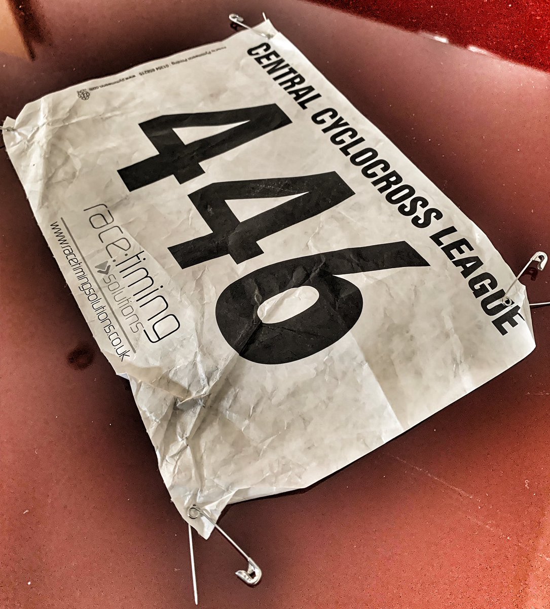 ProSports_Ian's tweet image. Awesome intro to racing CX with the @equipevelo boys. Absolutely superb course and event by @velobants. Chased back after getting squeezed into the tape and then again after shipping the chain. #wehadfun #crossishere