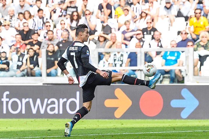 ciambi83's tweet photo. Sempre più juve @Miralem_Pjanic @Cristiano #juvespal 2 0 @juventusfc #juventus #juve #campioniditalia #w8nderful #allianzstadium #serieatim  #juventusstadium #finoallafineforzajuventus https://t.co/bcaTfzTTQY