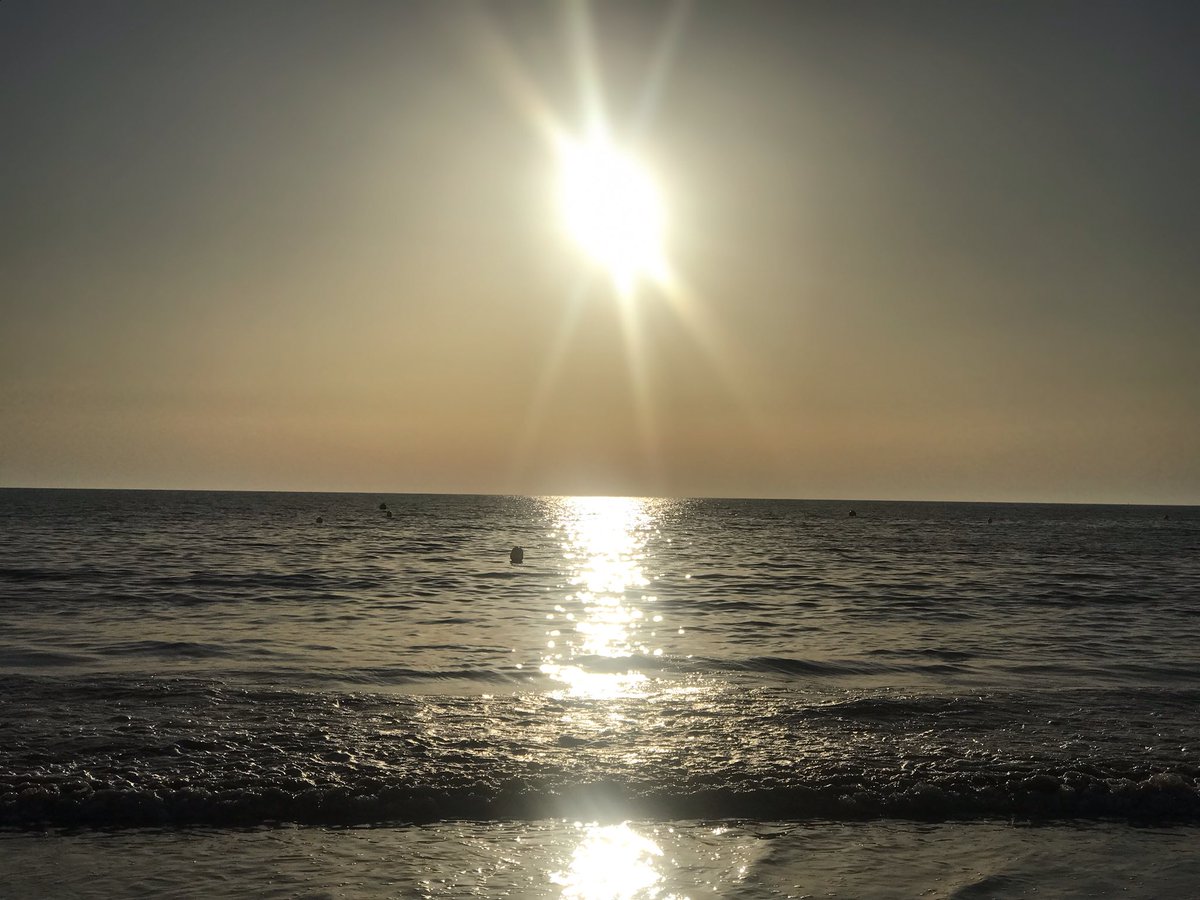 CHIPIONAALDIA's tweet photo. No tuve la suerte de nacer en tu seno, pero si tuve la libertad de elegirte, por eso #paraisonaturalchipiona disfruto de tus playas, tus atardeceres y tu gente, ademas por elección propia @aytochipiona https://t.co/iuPQdICe4D