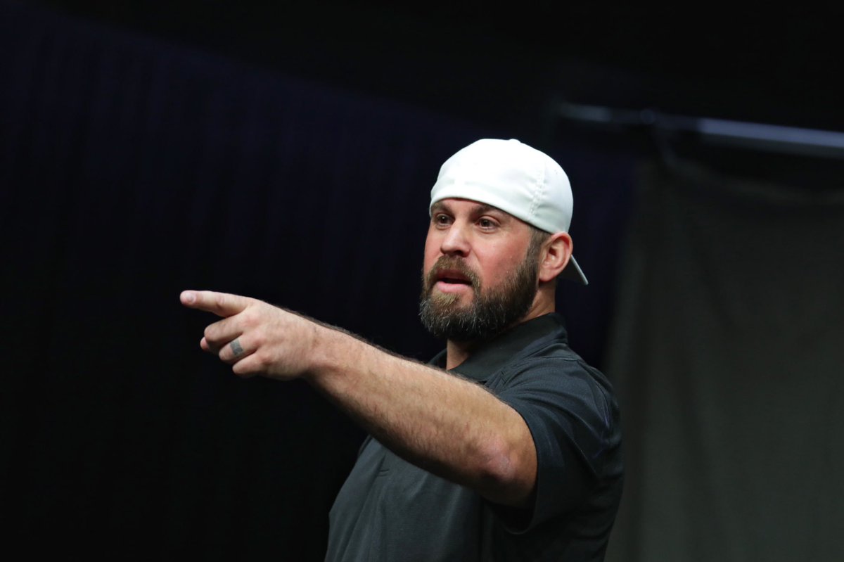 NISC_coop's tweet photo. Thank you to our #2019MIC Closing Session speaker @JonDorenbos for sharing your message of perspective and perseverance! It was a great way to end an incredible week in St. Louis! #NISCnext https://t.co/8E2IS8pa97
