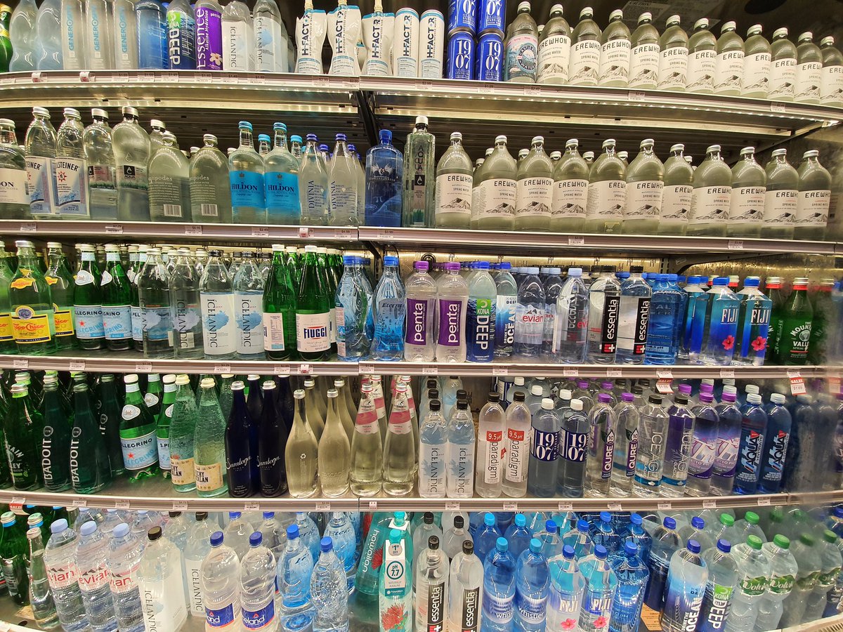 Casey's tweet photo. water https://t.co/5uWHLjPVLP