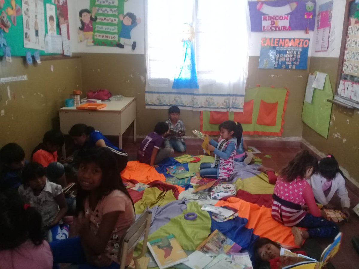 Marianasvgmail1's tweet photo. CAI 16 "Cierre de la semana de lectura " @patriciapinasco @artydance23 https://t.co/VUmtdK8aF8
