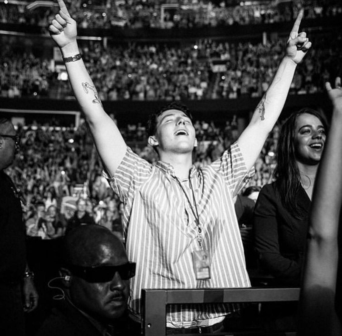 Happy 19th birthday Frankie Jonas!!!  