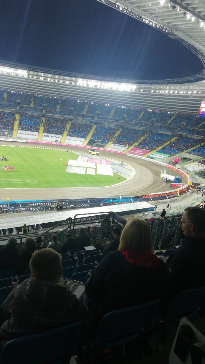 KonradCinkowski's tweet photo. 😴😴😴😴
#TAURONSEC #SEC #slaski #Speedway https://t.co/i1ypFbwdAD