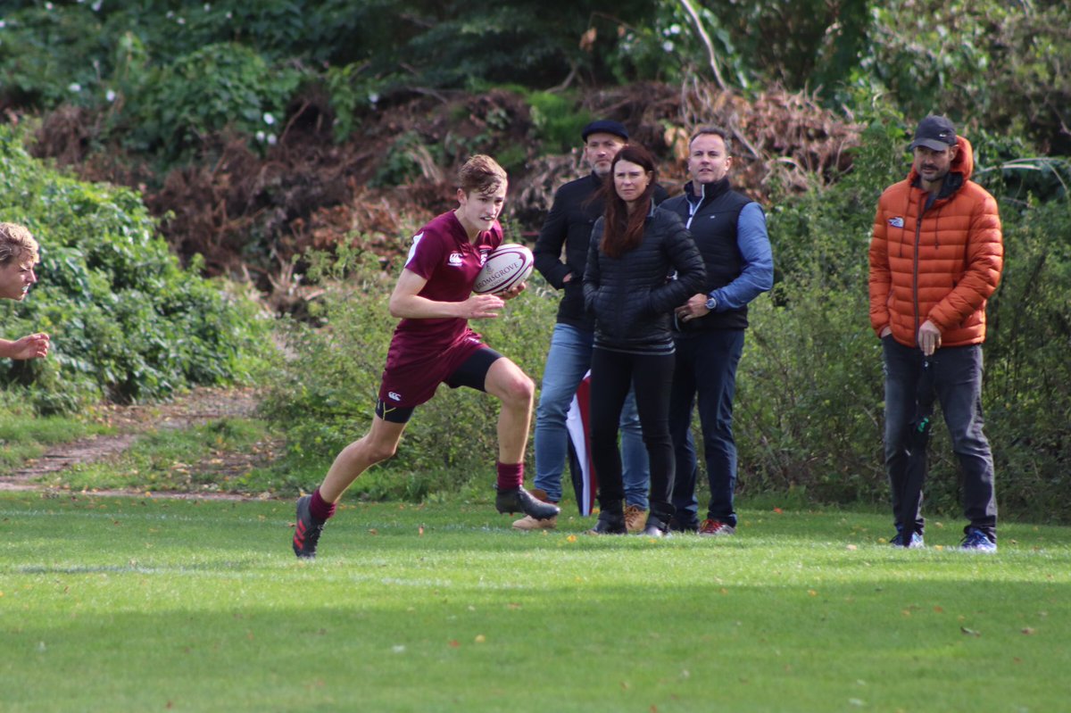 PmullanPaul's tweet photo. Action from the @BromsSchool U15 rugby match against @solsch1560 https://t.co/wfay2rRhoq