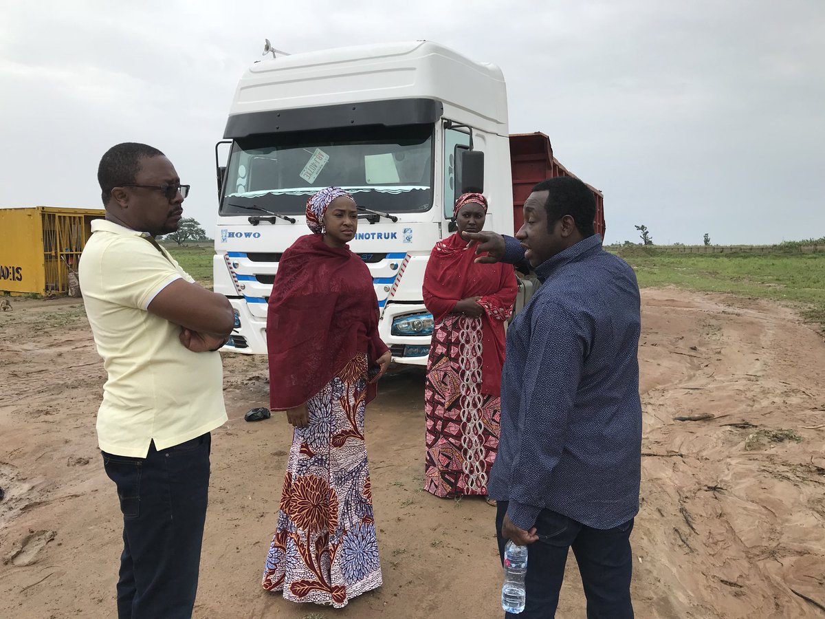 InsideKaduna_'s tweet image. It was reported last July that an indigenous Company TMDK has signed an MoU with KDSG to develop a $25 Million agro-based industrial park in Kaduna. 
Work has began on the project as KDSG officials have conducted an inspection of the site.
Kaduna State is now an investor's haven.