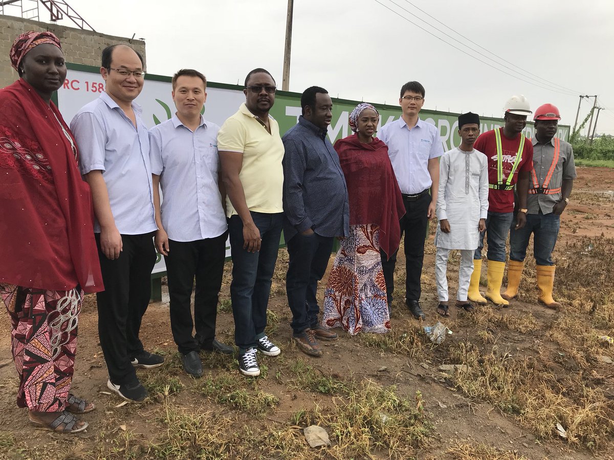InsideKaduna_'s tweet image. It was reported last July that an indigenous Company TMDK has signed an MoU with KDSG to develop a $25 Million agro-based industrial park in Kaduna. 
Work has began on the project as KDSG officials have conducted an inspection of the site.
Kaduna State is now an investor's haven.