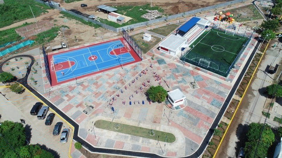 TutoUhiaAlcalde's tweet photo. Miren el parque de #AltosDeComfacesar. Hoy haremos entrega de este nuevo club social. ¡Los esperamos! A partir de las 4pm
#ValleduparSíAvanzó 
#NosotrosLoHicimosPosible https://t.co/HjESRzmXI2