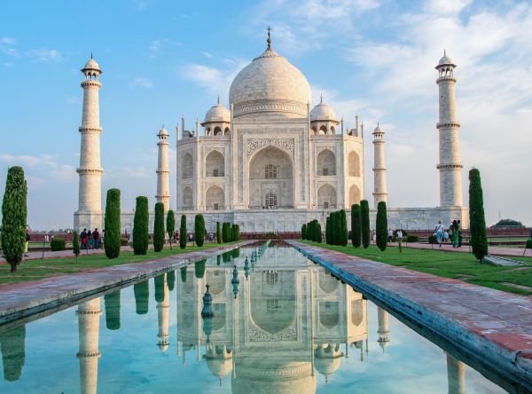 TM was commissioned by Shah Jahan in 1631, to be built in the memory of his wife Mumtaz Mahal, a Persian princess who died that year. It incorporates and expands on design traditions of Persian architecture. Specific inspiration came from successful Timurid and Mughal buildings.