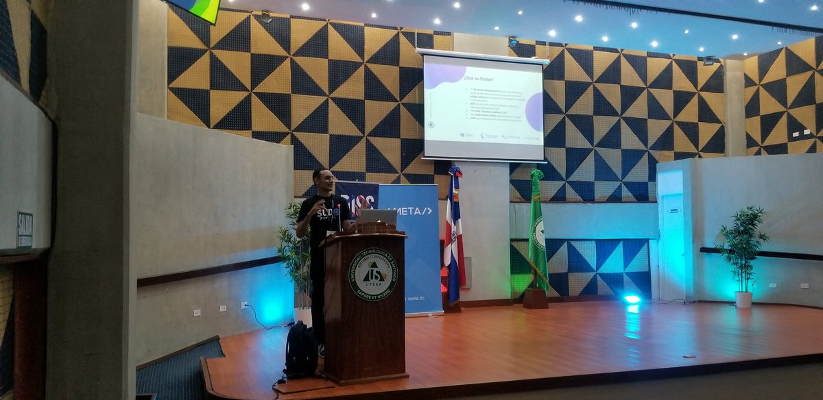 opensaturday's tweet photo. #OpenSaturdaySantiago2019 #LinuxDO
@RepDigitalDO @MegsoftInc @Centreon @CodeCampSDQ @MIC_RD @dominet @UTESA https://t.co/3NGgFb6Lty