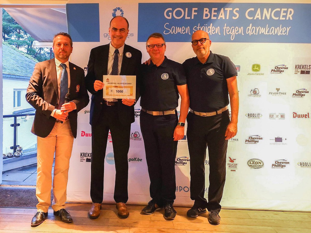 StopDarmkanker's tweet image. Super! Golfclub #Keerbergen schenkt extra 1000€ aan @GolfBeatsCancer tornooi! Iedereen blij, ook onze @LucColemont 😉💙🏌️‍♂️⛳️