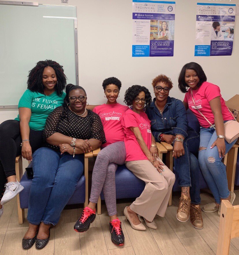 ArmstrongCC_Inc's tweet image. To serve your community while networking with amazing women at the same time is such a fulfilling experience! I’m so happy to have participated in #ColorCommServiceDay at #LotusHouse ☀️ Proud to be a #ColorCommMIA member 💖