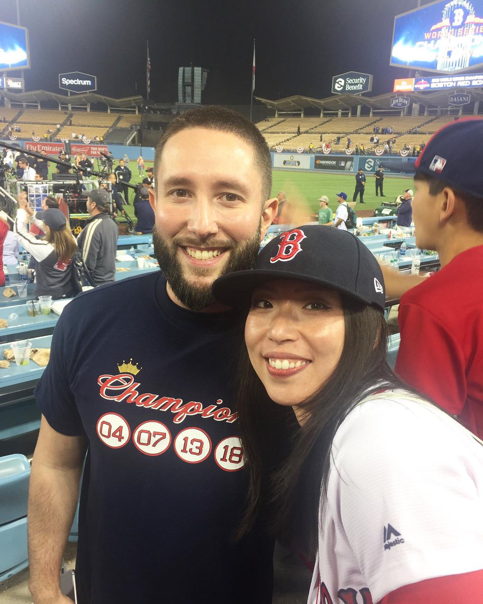 deflatedjess's tweet photo. Exactly 11 months ago, I met the man of the people @Jared_Carrabis when Red Sox clinched the 2018 WS title at Dodgers Stadium. Today, I ran into the Rocket again at Fenway after Red Sox was eliminated from the postseason. We might have sucked this year, but the Rocket stayed hot! https://t.co/cx2fHCaTyW
