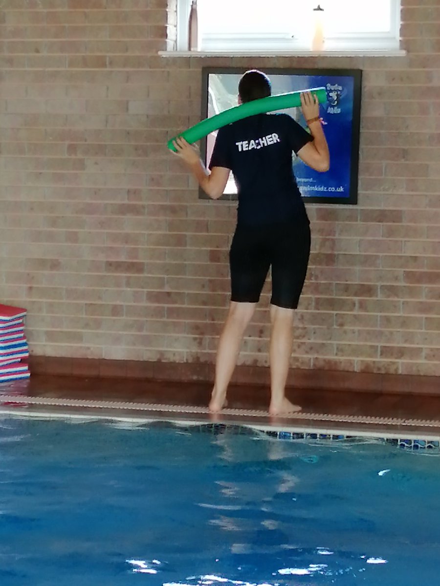 KickandSplash's tweet image. The next generation of swim teacher. So proud of my baby girl who passed her #swim #teacher course today. Only 16 yes old but full of promise. #amazeballs next stop @SwimAcademyPD