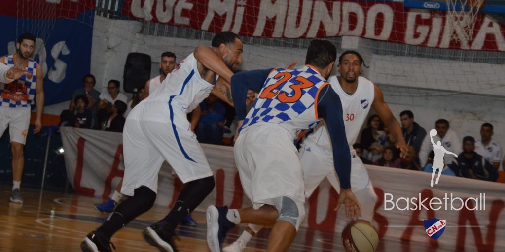 Muchas gracias a <a href="/PacaembuOficial/">Pacaembu Oficial</a> y a <a href="/ConsuladoDeMer1/">Consulado De Mercedes</a> por recibirnos tan amablemente en Mercedes, en el día de ayer 🤜🤛

Compartimos algunas fotos de la fiesta que se vivió ayer, y pueden ver el álbum en el link 👉 facebook.com/84439938227846…

#SomosNacional 🏀🔵⚪🔴