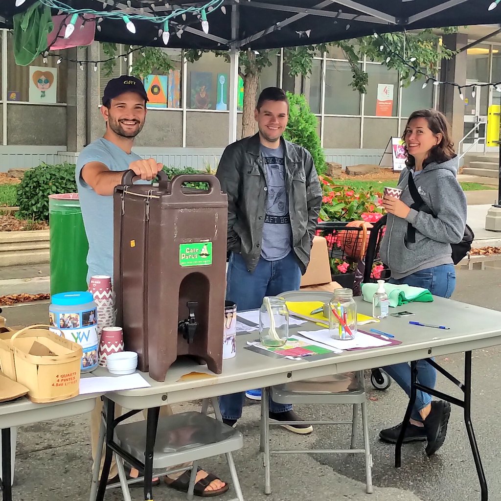 berryonline's tweet photo. A few months ago, @samnabi had a dream abt a pop-up park on #GaukelSt in @DTKitchener! With a little help from some friends &amp; some community placemaking champions, he made it happen! Congrats to Sam &amp; everyone involved in making this trial pop-up park work! You rock! #LoveMyHood https://t.co/tjKuPs17H1