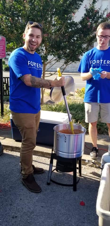 ForteraCU's tweet image. Attention 👏 Fellow 👏 Forterians! Is there anything better than grilled cheese and chili? Nope! 

Try our tasty creations and vote for us as your favorite at the #HoptownHarvestFestival.

#ForteraCU
#GrilledCheeseChallenge