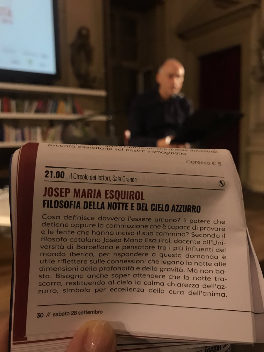 vitaepensiero's tweet photo. Poesia significa congiungere le parole, la creazione simbolica è valore sopra valore, è un plus-valore #ToSp19 #josepmariaesquirol ci porta verso il rapporto tra il cielo azzurro e la notte https://t.co/5uP85F5C5k