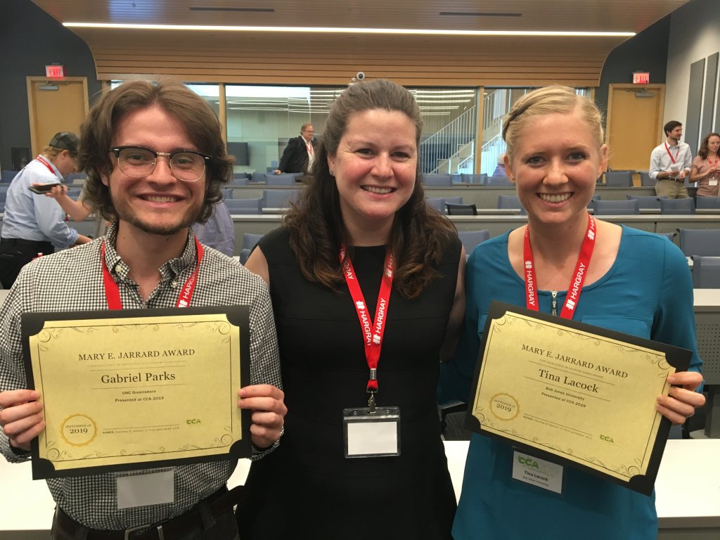2019 Jarrard Prizes honor top undergraduate and graduate student papers at #CCA2019 carolinascommunication.org/2019/09/28/201…