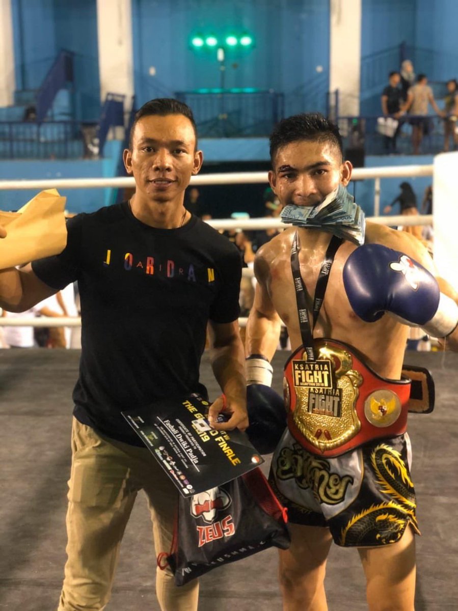 BaanMuayThai's tweet photo. Ksatria Fight VII
The Grand Finale
Ksatria Title Belt Champion @fashalli_07 
Thanks to Ksatria Fight Organizer and @MuaythaiProIDN https://t.co/XeqDLzNGQL