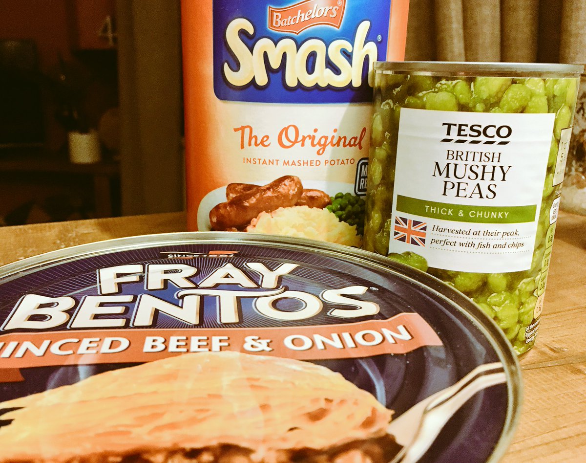 Tonight’s dinner is #JustLikeMyMummaUsedT’Make #ChefsLife #Chelfie #”90’sChild