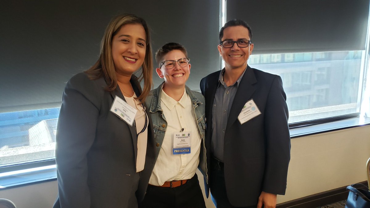 EnidGSantiago's tweet photo. Gracias por invitarme a ser parte de este panel y compartir con otros maestros sobre nuestra experiencia. @CSforAllTchrs @CSforRPP @CSforALL https://t.co/GoTiKt2y6c