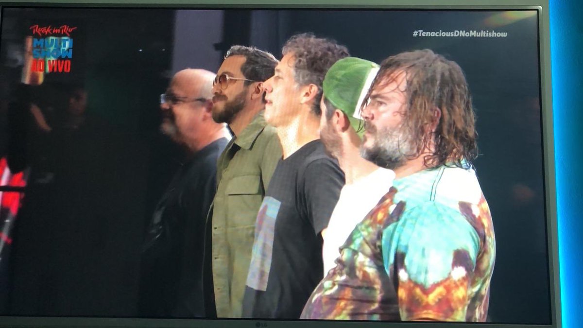 caiovetorazi's tweet photo. não sabia que o jack black cantava.. foi uma surpresa boa #TenaciousDNoMultiShow https://t.co/tVnuZJjhlL