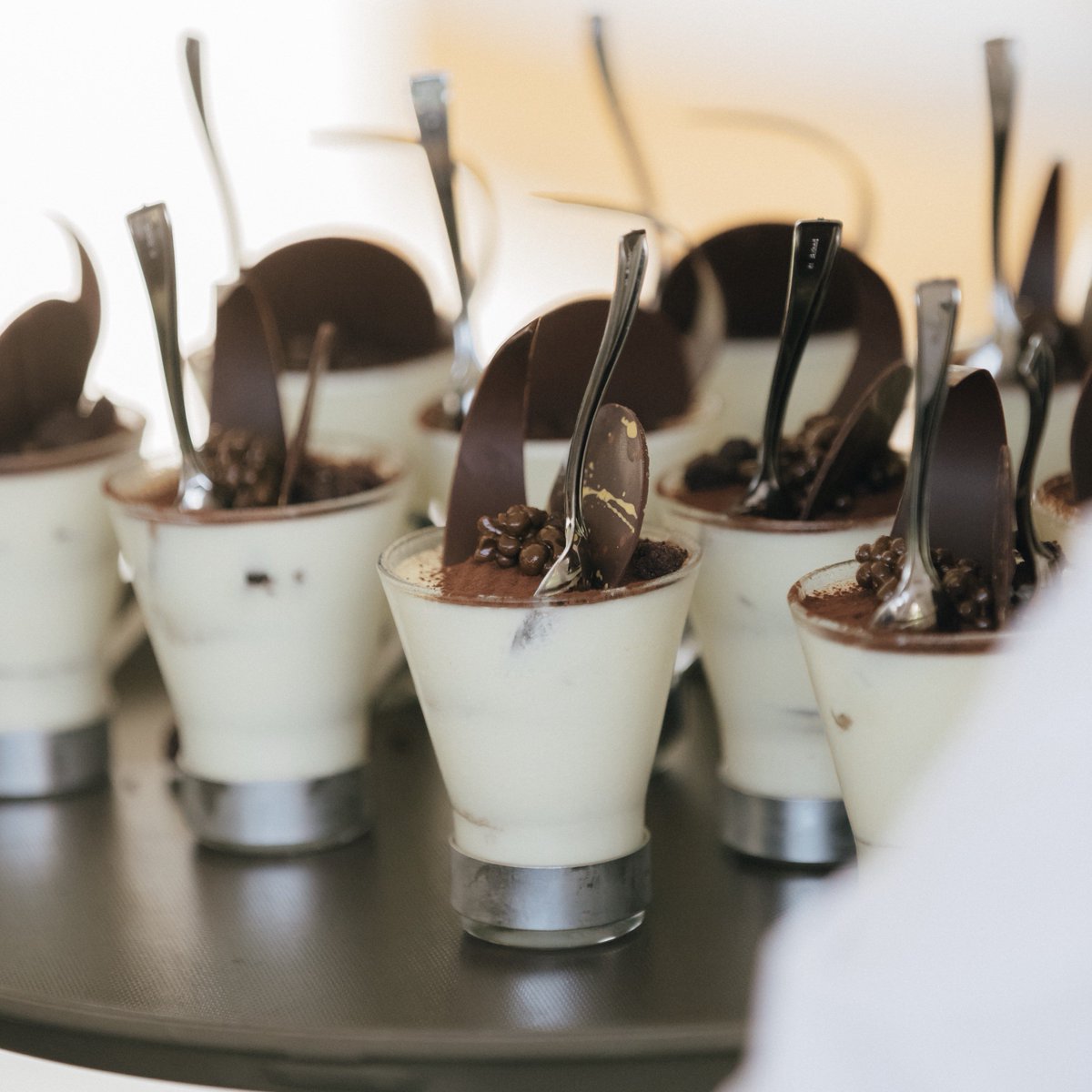 JWMarriott's tweet photo. A lesson from #Venice: There’s always time for dessert. The sweeter side of Italian cuisine looked simply irresistible as Norman Love showed off his Tiramisu. @barilla #JWPartner #GatherVenice https://t.co/BSCCeeLiff