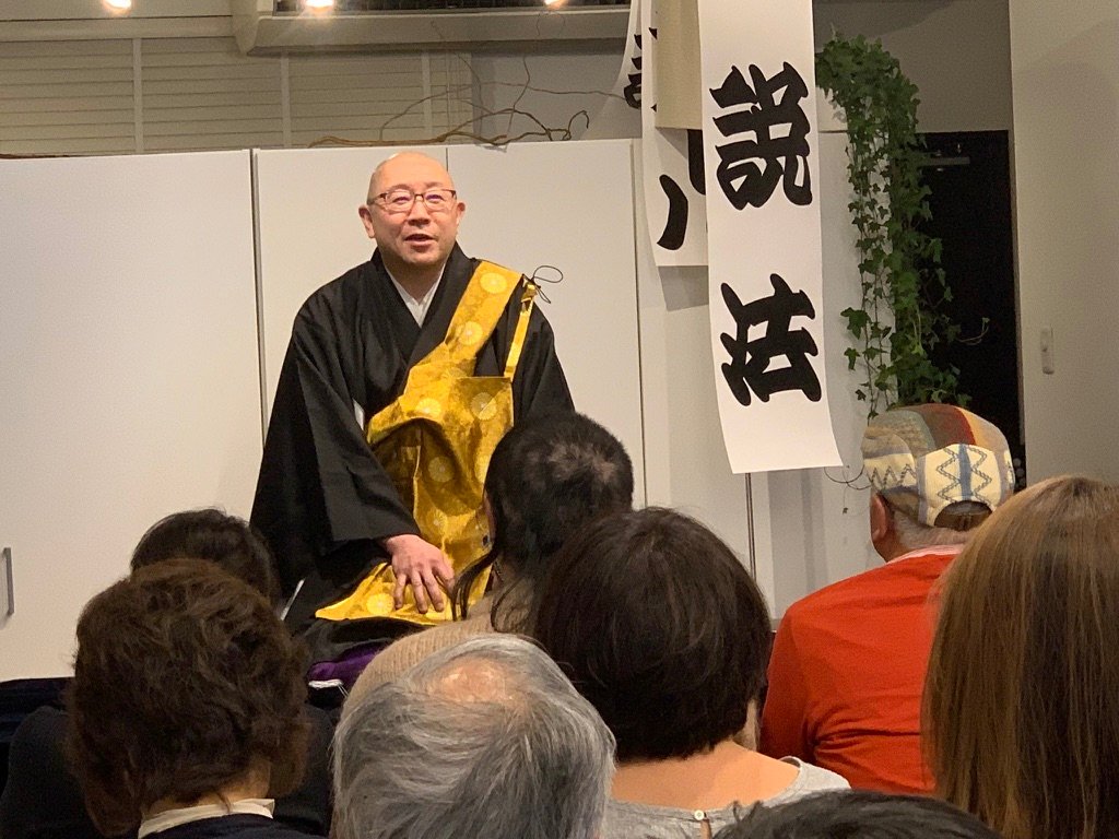shobo20190222's tweet photo. 高座バトル★ルーキーズ第六回
10月12日（土）16時〜　2,500円　残席わずか！
古典も新作も面白い三遊亭わん丈！抱腹絶倒間違いなしです。限定30名の会場だからこその迫力！
▼peatix申込https://t.co/q0wVMtgPvJ

#わん丈　#三遊亭わん丈  #書坊　#落語　#渋谷区東3ー2ー23 https://t.co/JabHk7HmYN