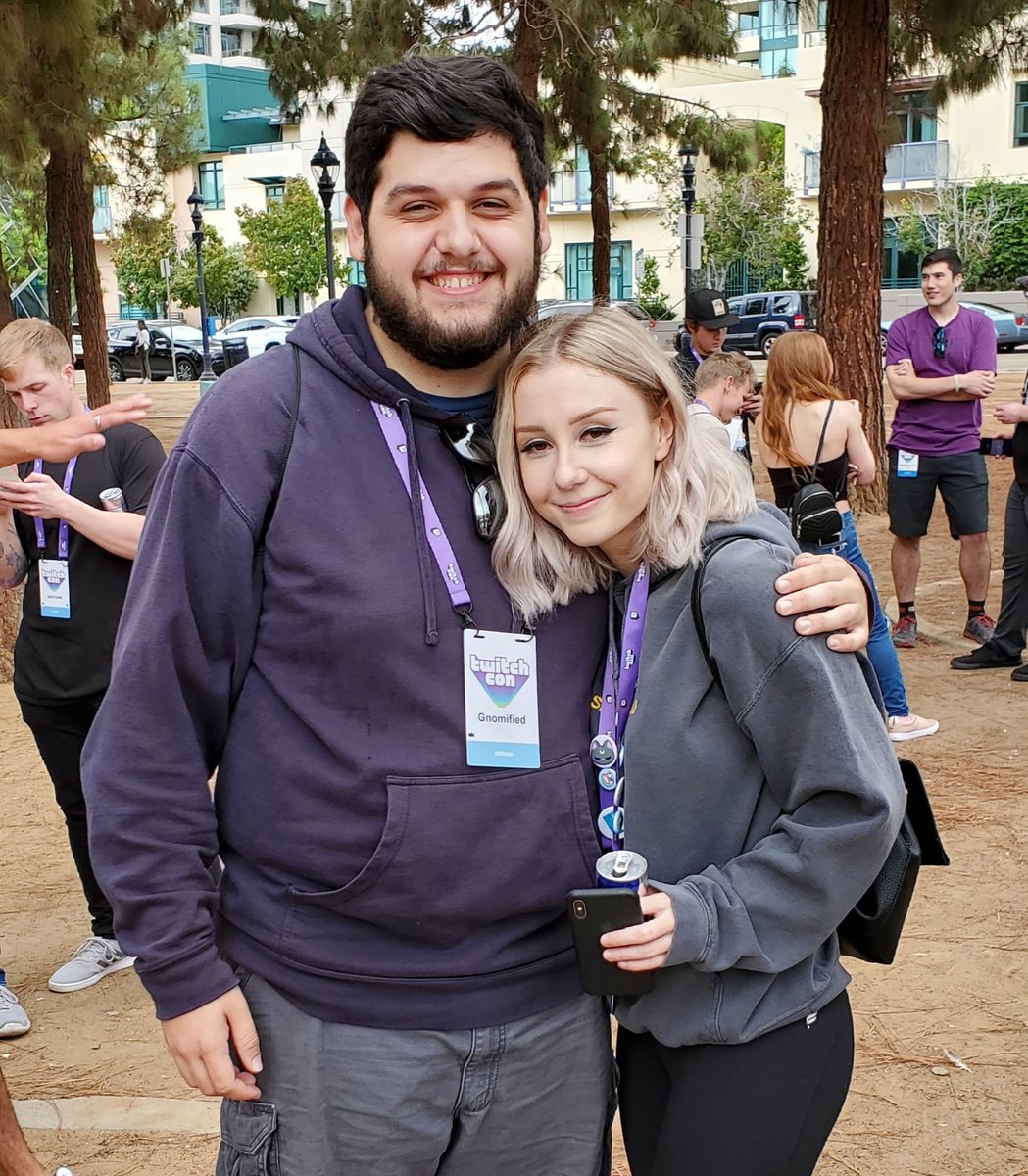 Gnomified's tweet photo. It was nice meeting you. 

@hanner https://t.co/YC9niRhBkQ