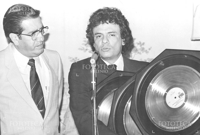 reyalejandre's tweet photo. Descanse en Paz José José el príncipe de la canción. https://t.co/fYnPOFRaXL