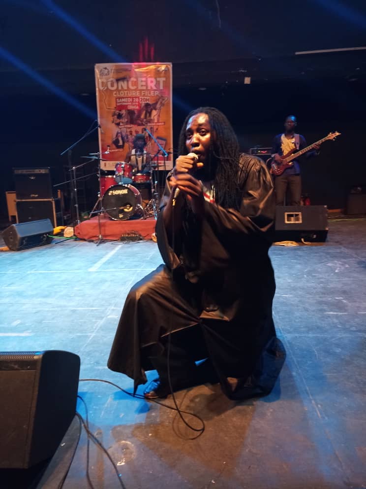 CnpNorbertZongo's tweet photo. Fin du concert de clôture du #Filep2019.
Rendez-vous en 2021 pour la 9e édition du Festival international de la libérté d'expression et de la presse. https://t.co/OUOLeSb2VN