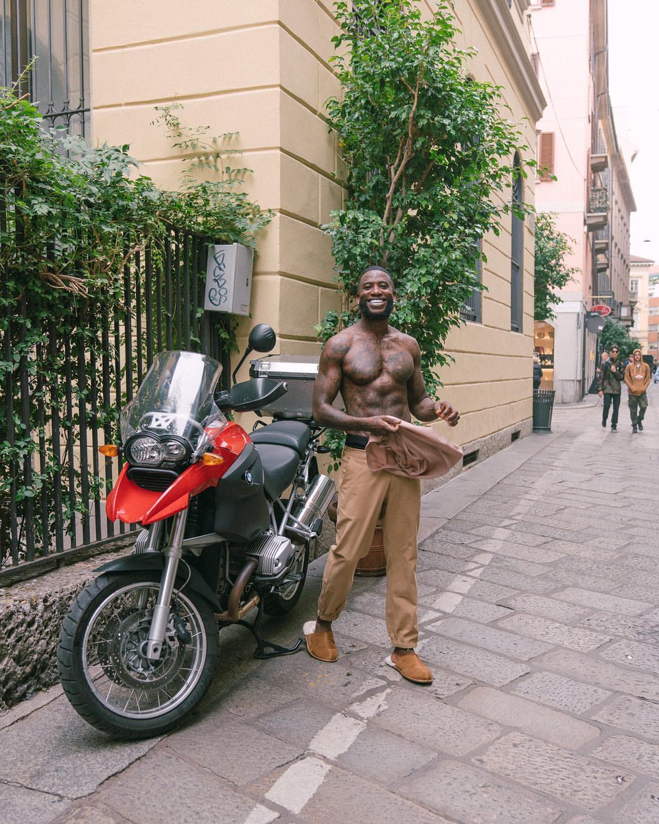 SirGucciGucci's tweet photo. I was suppose to have a bday bash in Vegas... Somehow a nigga woke up in Milan... https://t.co/r27F4MFyeC