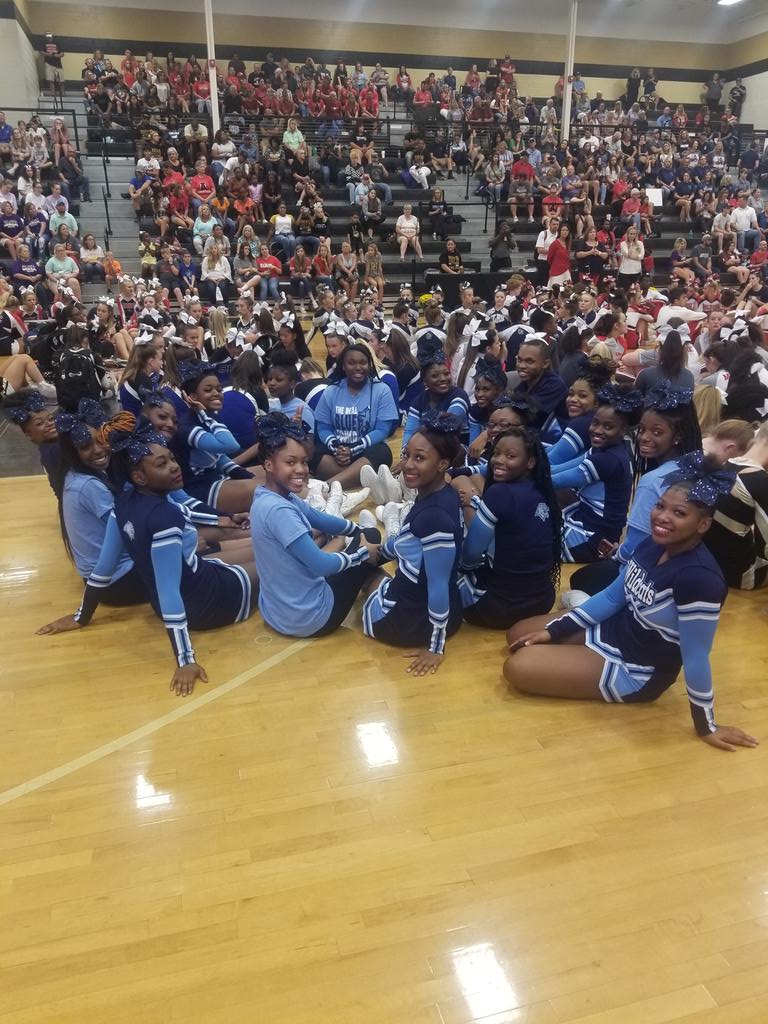 cheer_lovejoy's tweet photo. Great 1st event...got the jitters out and now time to improve!! #lovejoyhighschool #cheerathletics https://t.co/DP6h8c9En7